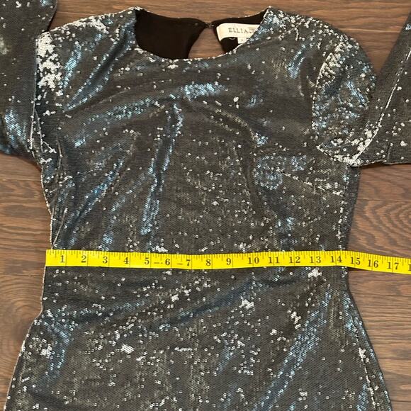 Elliatt Sequin Twilight Mini Cocktail Dress Pewter - White Sequins - Size Small - Picture 8 of 11